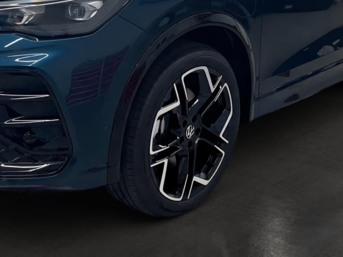 Volkswagen Tiguan R-Line 🏁 eHybrid 292 PS DSG | Vollausstattung | Plug-in-Hybrid | Winterräder inkl.