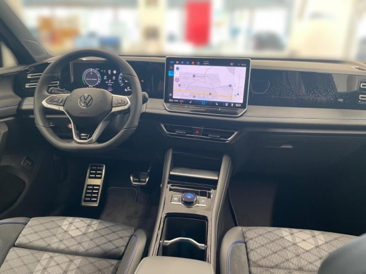 Volkswagen Tiguan R-Line 🏁 eHybrid 292 PS DSG | Vollausstattung | Plug-in-Hybrid | Winterräder inkl.