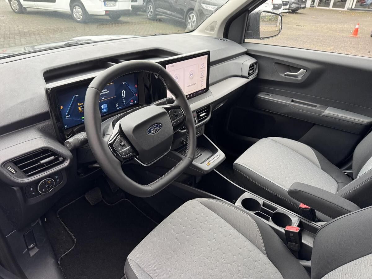 Ford Tourneo Courier BEV⚡️🔋 Titanium | Sofort Verfügbar | KeyFree+Rückfahrkamera+Schiebetür L&R+Tempomat+Klimaautomatik+S