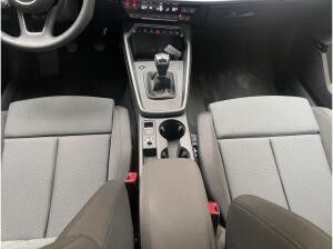 Audi A3 Limousine 35TFSI 6 Gang S line AHK SONOS LED