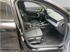 Audi A3 Limousine 35TFSI 6 Gang S line AHK SONOS LED