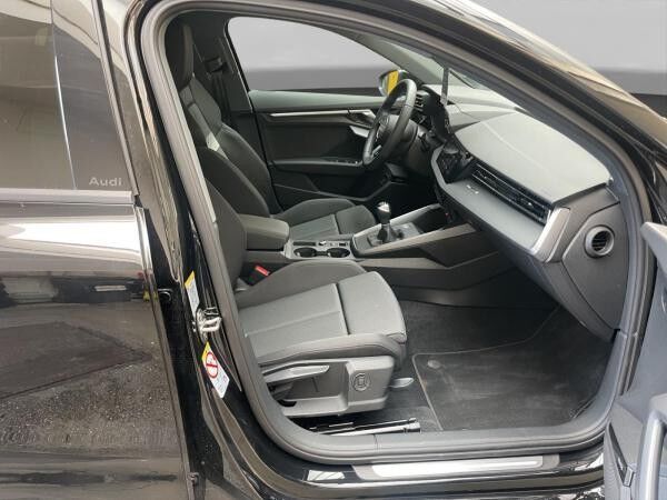 Audi A3 Limousine 35 TFSI S line AHK SONOS LED NAVI