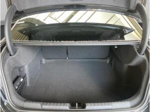 Audi A3 Limousine 35TFSI 6 Gang S line AHK SONOS LED