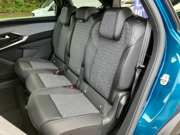 Peugeot 5008 Allure 1.2 Hybrid *LED*Shz*Klima*360°