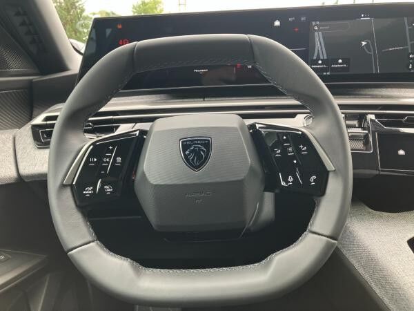 Peugeot 3008 Allure 1.2 Hybrid *LED*Shz*Klima*360°