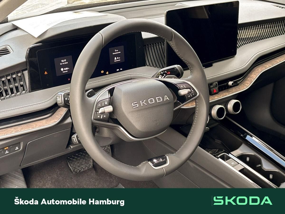 Skoda Superb Combi L&K 2,0 TDI 7-Gang-DSG 4x4