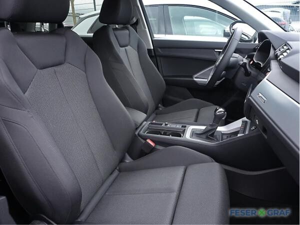 Audi Q3 advanced 35 TFSI S tronic AHK Navi ACC 19
