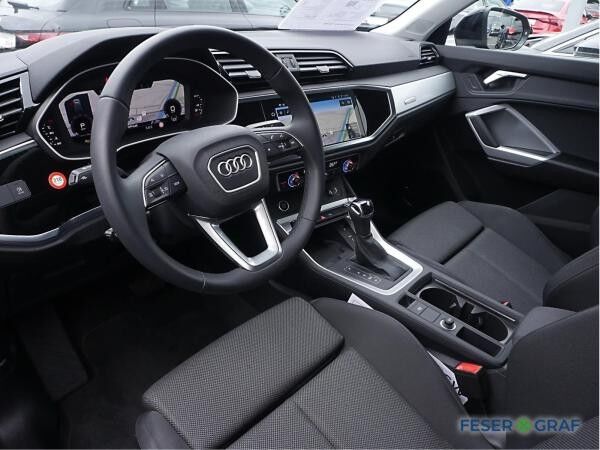 Audi Q3 advanced 35 TFSI S tronic AHK Navi ACC 19