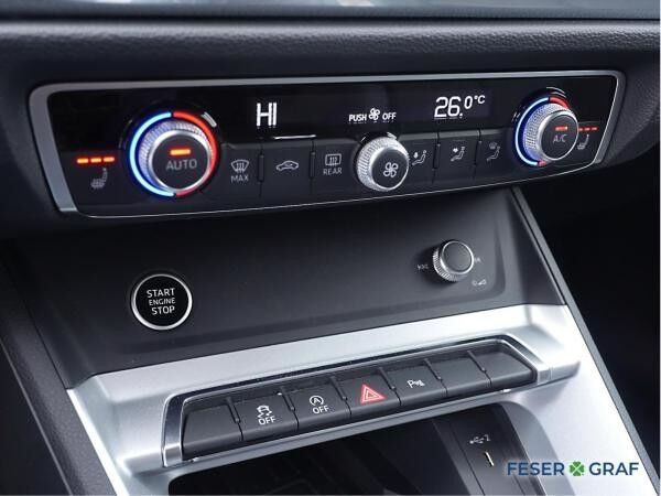 Audi Q3 advanced 35 TFSI S tronic AHK Navi ACC 19