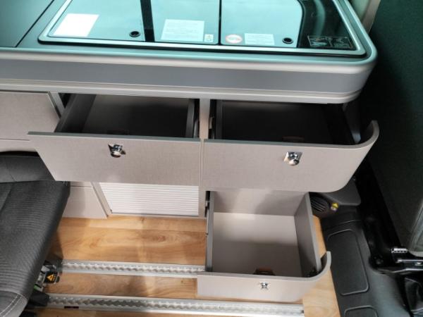 Dethleffs Globevan Primastar Seaside by Nissan L1H1 3,0t dci170 MT