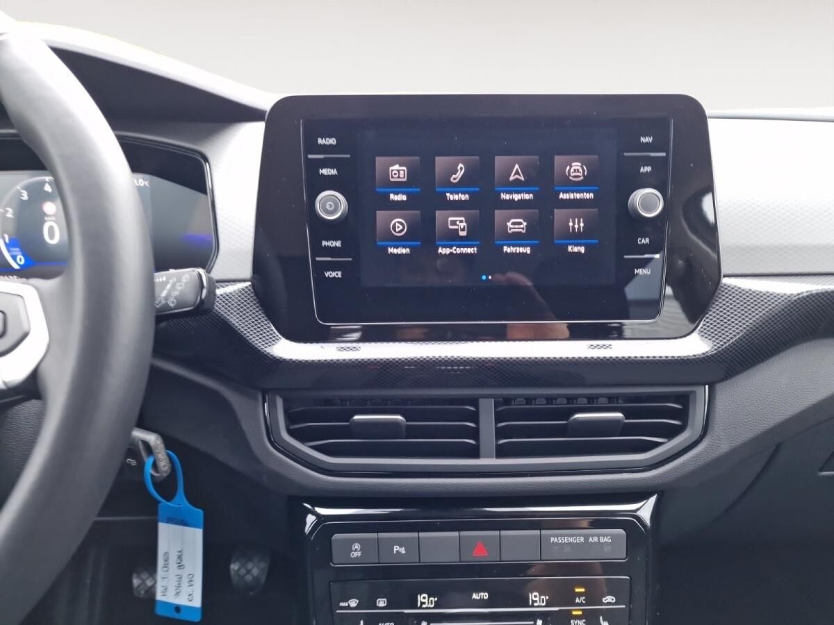 Volkswagen T-Cross 1.0 TSI Life KAM ACC PDC SHZ