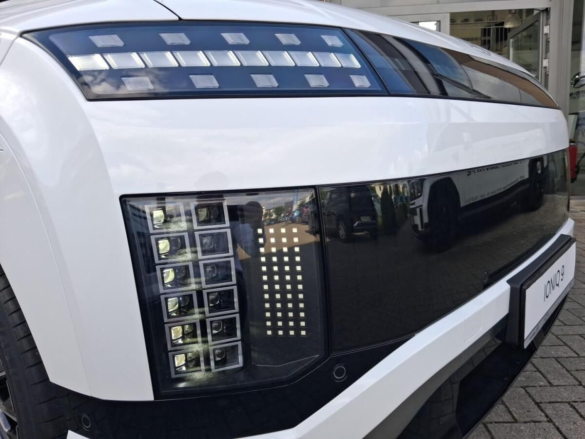 Hyundai IONIQ 9 6-Sitzer 4WD UNIQ Swivel-Paket, Panoramadach Hyundai IONIQ 9 6-Sitzer 4WD UNIQ Swivel-Paket, Panoramadach