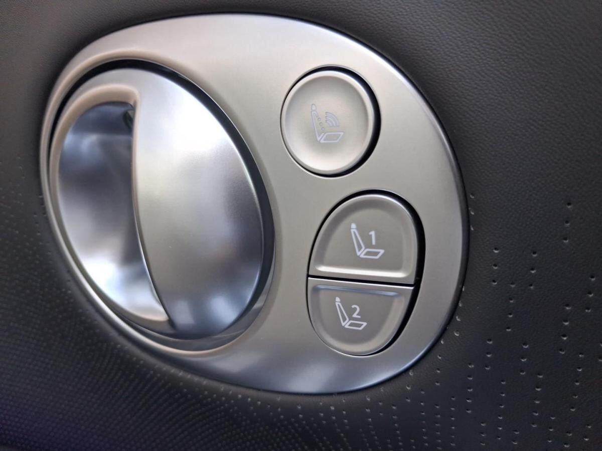 Hyundai IONIQ 9 6-Sitzer 4WD UNIQ Swivel-Paket, Panoramadach Hyundai IONIQ 9 6-Sitzer 4WD UNIQ Swivel-Paket, Panoramadach