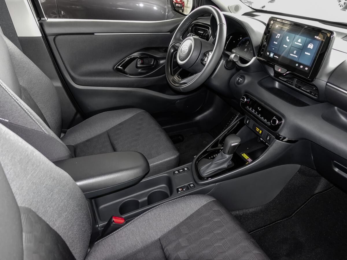 Toyota Yaris Hybrid Teamplayer +div.Farben+sofort *1,99%