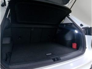 Volkswagen Tiguan 1.5 eTSI Life DSG AHK, LED -Scheinwerfer