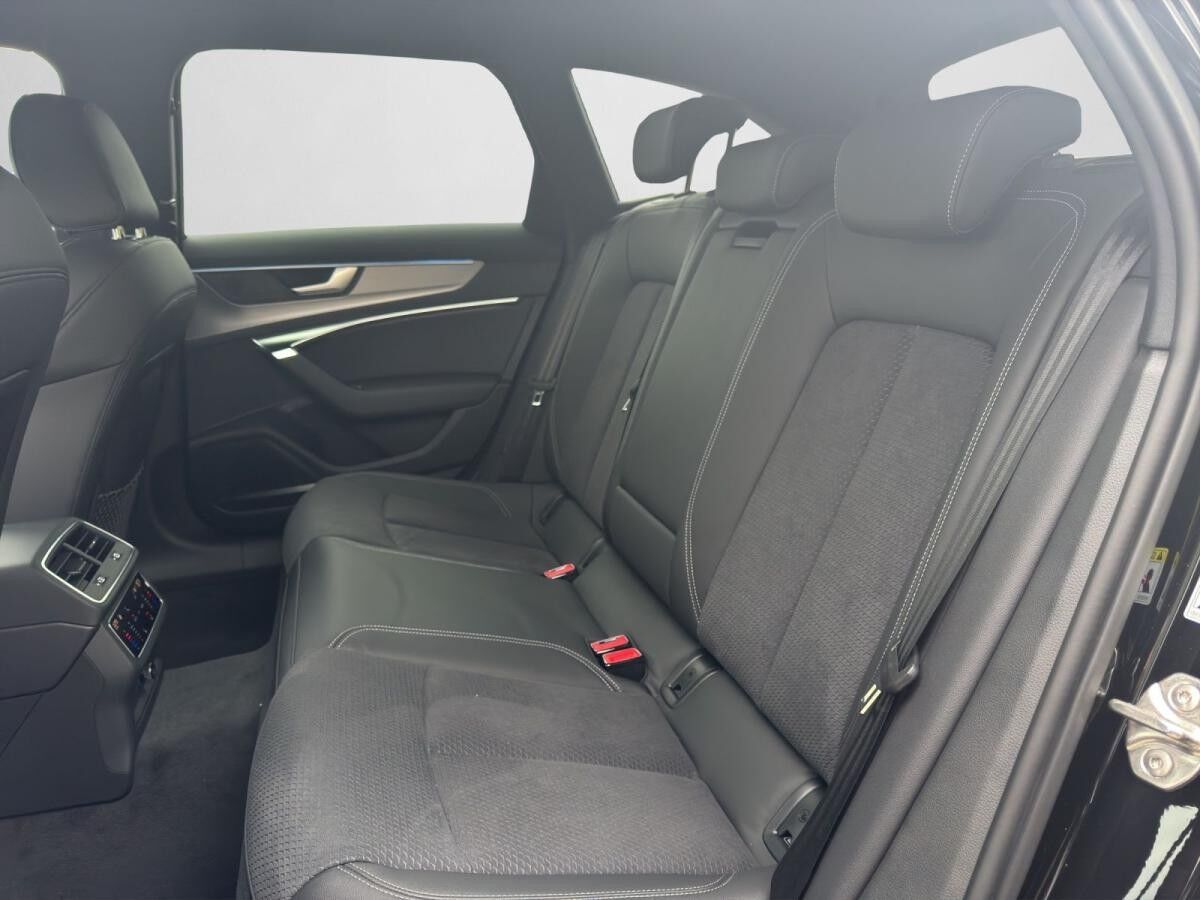 Audi A6 Avant S line 55 TFSI e quattro S tronic Audi A6 Avant S line 55 TFSI e quattro S tronic