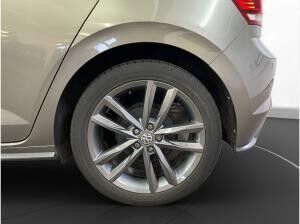 Volkswagen Polo 1.0 TSI Highline R-Line LED LM 17" PDC+RFK App-Connect