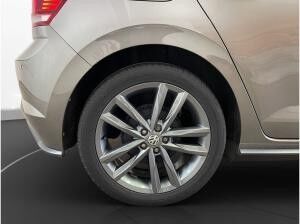 Volkswagen Polo 1.0 TSI Highline R-Line LED LM 17" PDC+RFK App-Connect