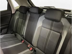 Volkswagen Polo 1.0 TSI Highline R-Line LED LM 17" PDC+RFK App-Connect