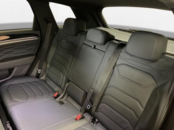 Volkswagen Touareg 3.0 V6 TDI 4M Atmosphere AHK Pano Matrix LM 20"