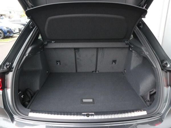Audi Q3 S line 40 TDI quattro S tronic*ACC*AHK*MATRIX*