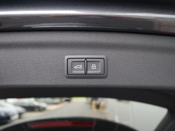 Audi Q3 S line 40 TDI quattro S tronic*ACC*AHK*MATRIX*
