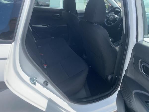 Hyundai i20 Trend  7-Gang-DCT Automatik*SOFORT VERFÜGBAR*NAVI*RÜCKFAHRKAMERA*CARPLAY*SITZHEIZUNG