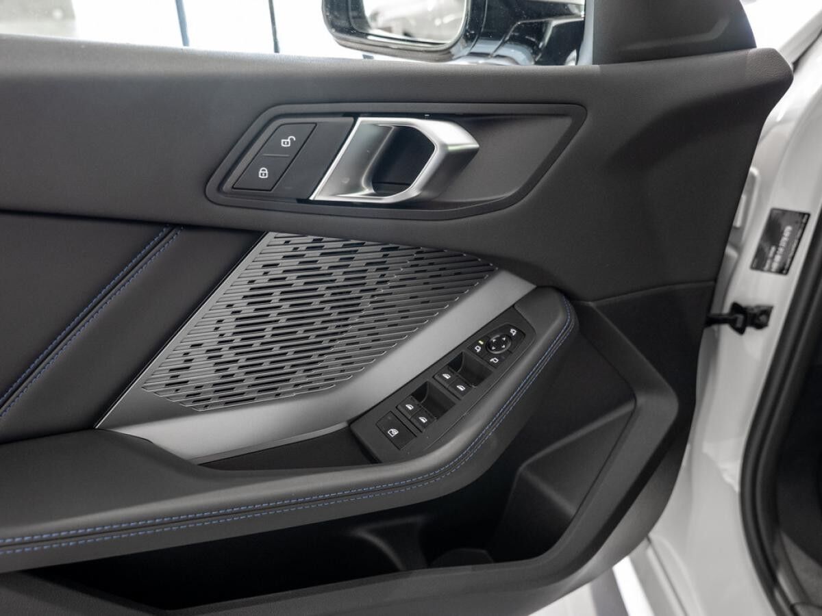 BMW 120 M-Sport LED NAVI KAMERA SHZ PDC KEYLESS