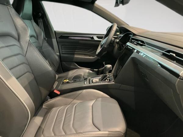 Volkswagen Arteon Shootingbrake R-LINE 2.0TSI DSG ACC.5J-G.AHK.STHZG.KAMERA.NAVI+VC.HARMAN.PANO.LED
