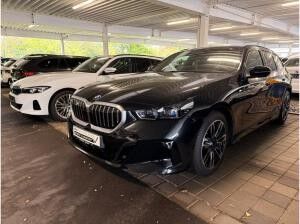 BMW 520 i M Sportpaket*AHK*Harman Kardon*360 Kamera* uvm.