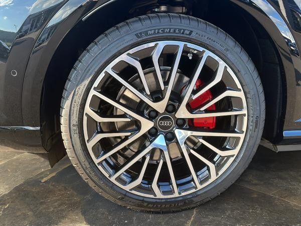 Audi Q5 e-hybrid quattro 270 kW S-line S tronic PANO  +TECH PRO + AHK + MEMORY +