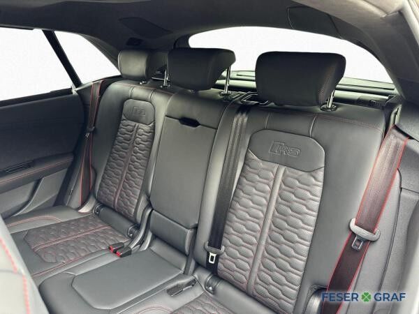 Audi RS Q8 SUV performance tiptronic