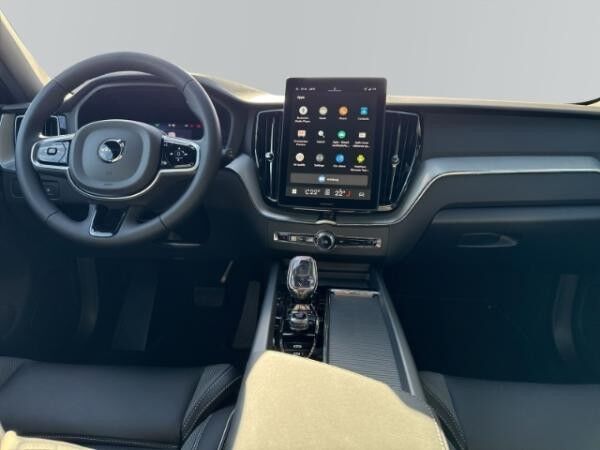 Volvo XC60 T8 Plug-in Hybrid AWD Plus Black Edition *sofort verfügbar*