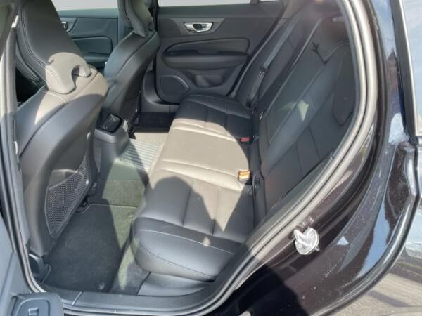 Volvo V60 T8 Plug-in Hybrid AWD *sofort verfügbar!!*