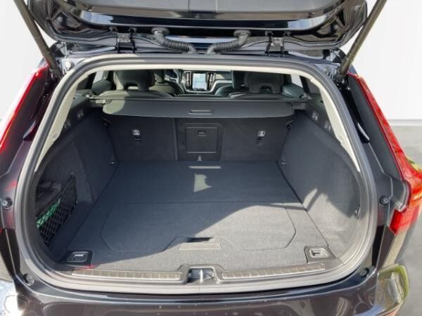 Volvo V60 T8 Plug-in Hybrid AWD *sofort verfügbar!!*