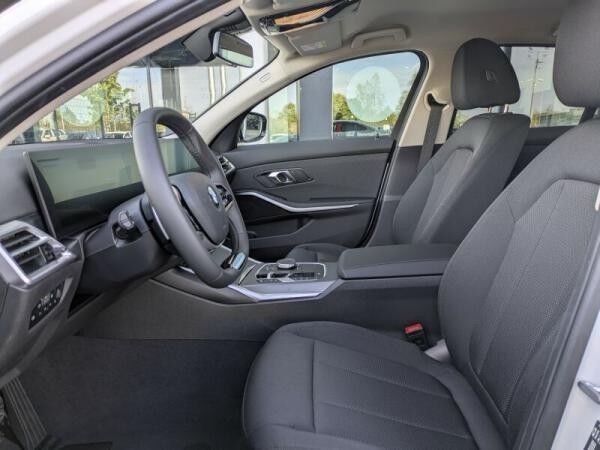 BMW 318 i Lim. 27% Rabatt +1000€ Nachlass auf Winterkompletträder - SCHNELL SEIN!!