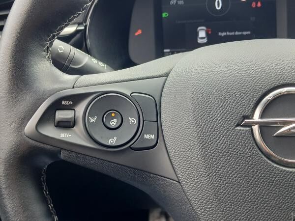 Opel Corsa F 1.2T Lenkradheizung,Parkpilot,Alcantara