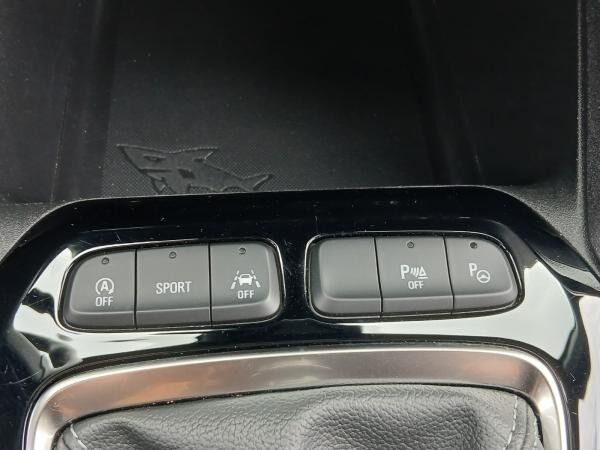 Opel Corsa F 1.2T Lenkradheizung,Parkpilot,Alcantara