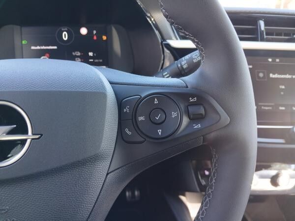 Opel Corsa-e Parkpilot,Rückfahrkamera,Lenkradheizung