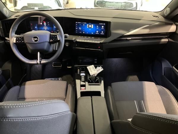 Opel Astra L ST 1.2T WirelessCharging,Navi,Keyless