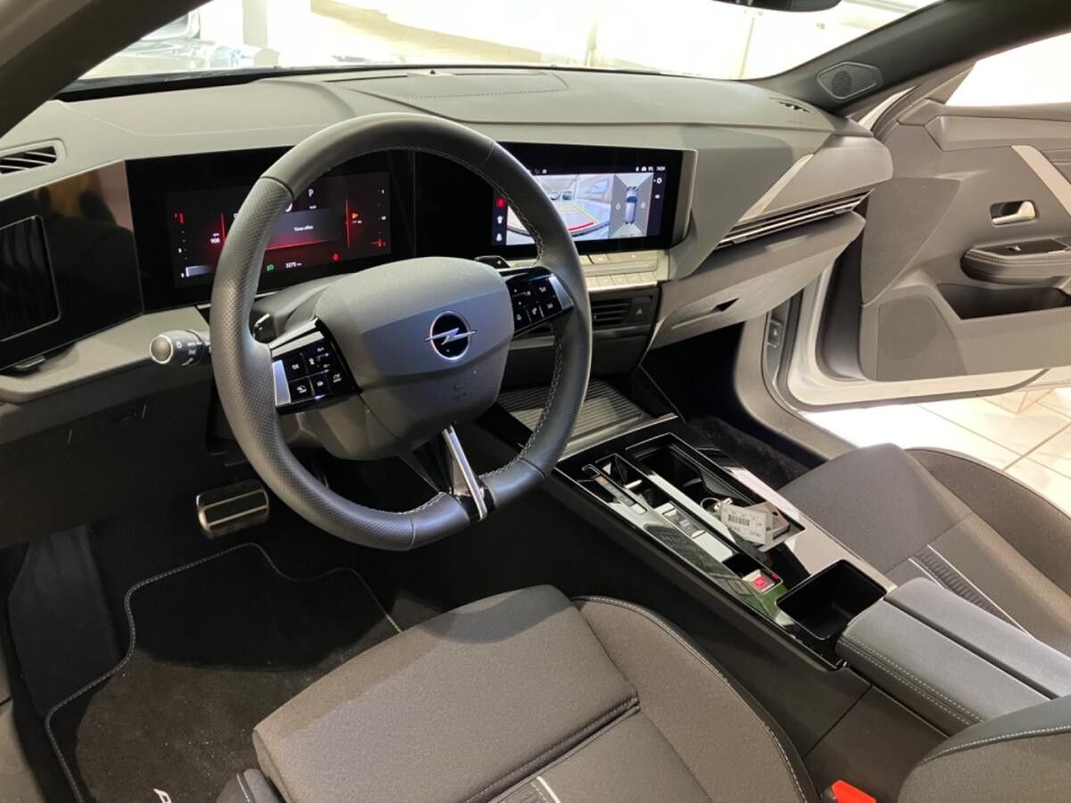 Opel Astra L ST 1.2T Navi,Parkpilot,Tempomat,RückfahrK