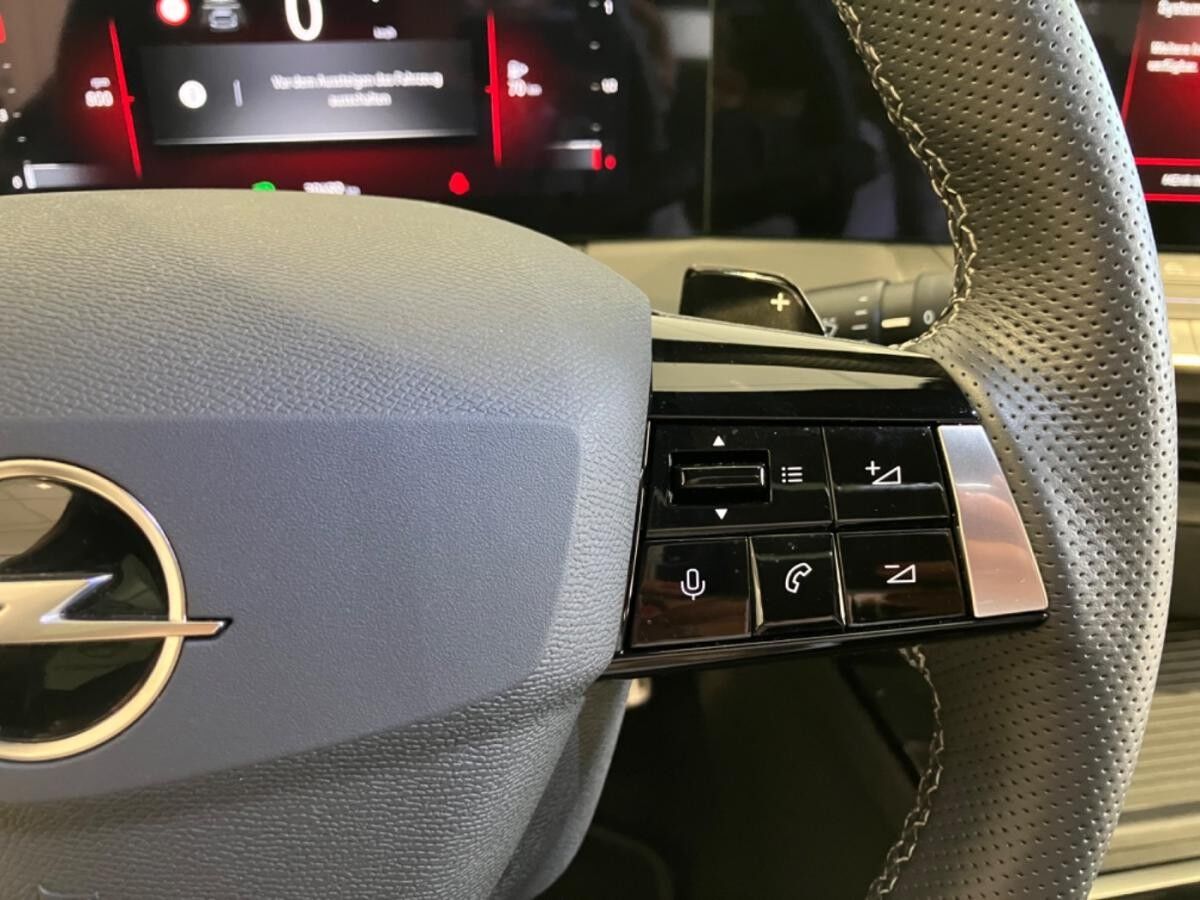 Opel Astra L ST 1.2T AHK,Navi,Tempomat,Parkpilot