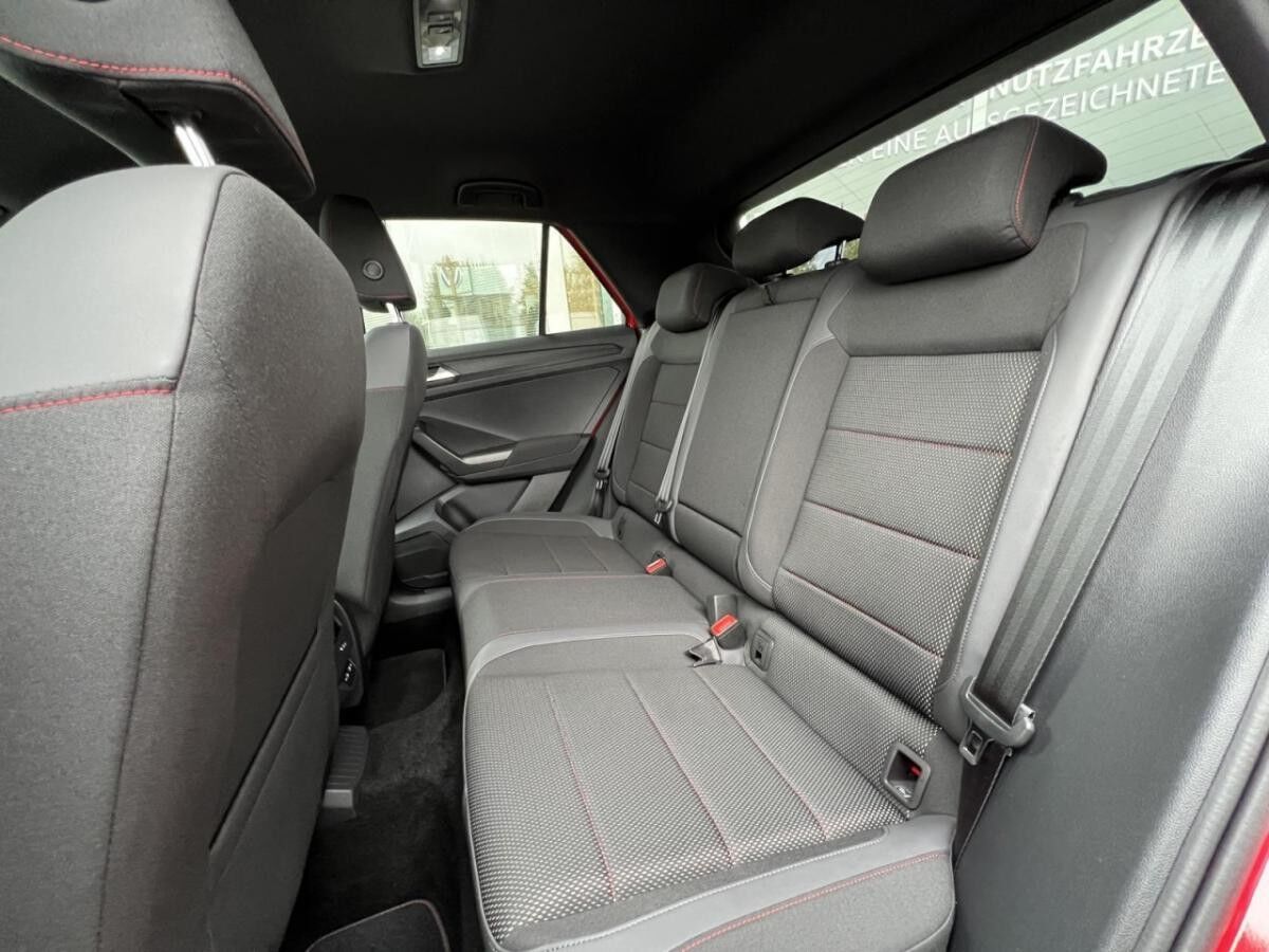 Volkswagen T-Roc 1.5 TSI Sport ACC+RFK+PDC+SHZ+LED+MFL Volkswagen T-Roc 1.5 TSI Sport ACC+RFK+PDC+SHZ+LED+MFL