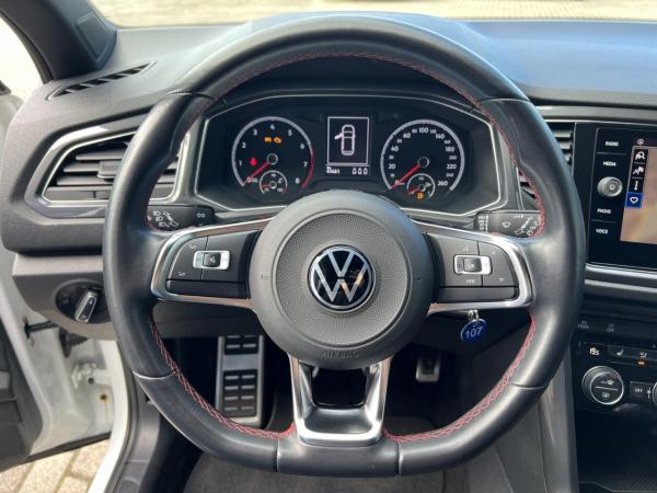 Volkswagen T-Roc 1.5 TSI Sport SHZ+NAVI+PDC+KLIMA+MFL