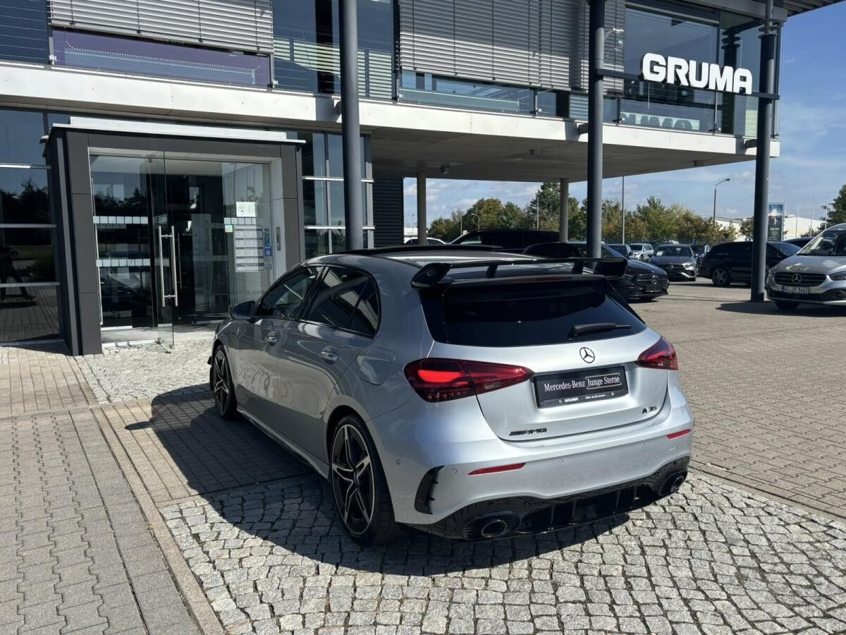 Mercedes-Benz A 35 AMG A -Klasse (BM 177) Mercedes-Benz A 35 AMG A -Klasse (BM 177)
