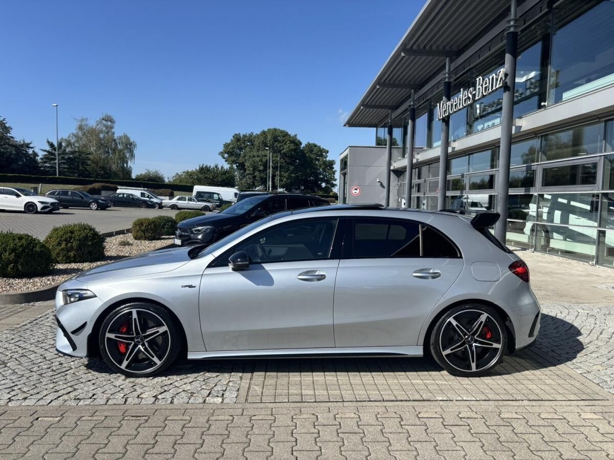 Mercedes-Benz A 35 AMG A -Klasse (BM 177) Mercedes-Benz A 35 AMG A -Klasse (BM 177)