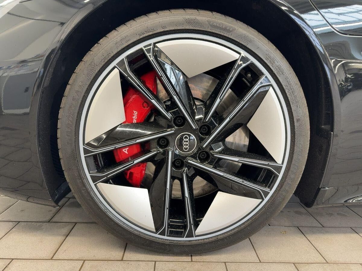 Audi e-tron GT quattro Matrix B&O Pano Luft Kamera