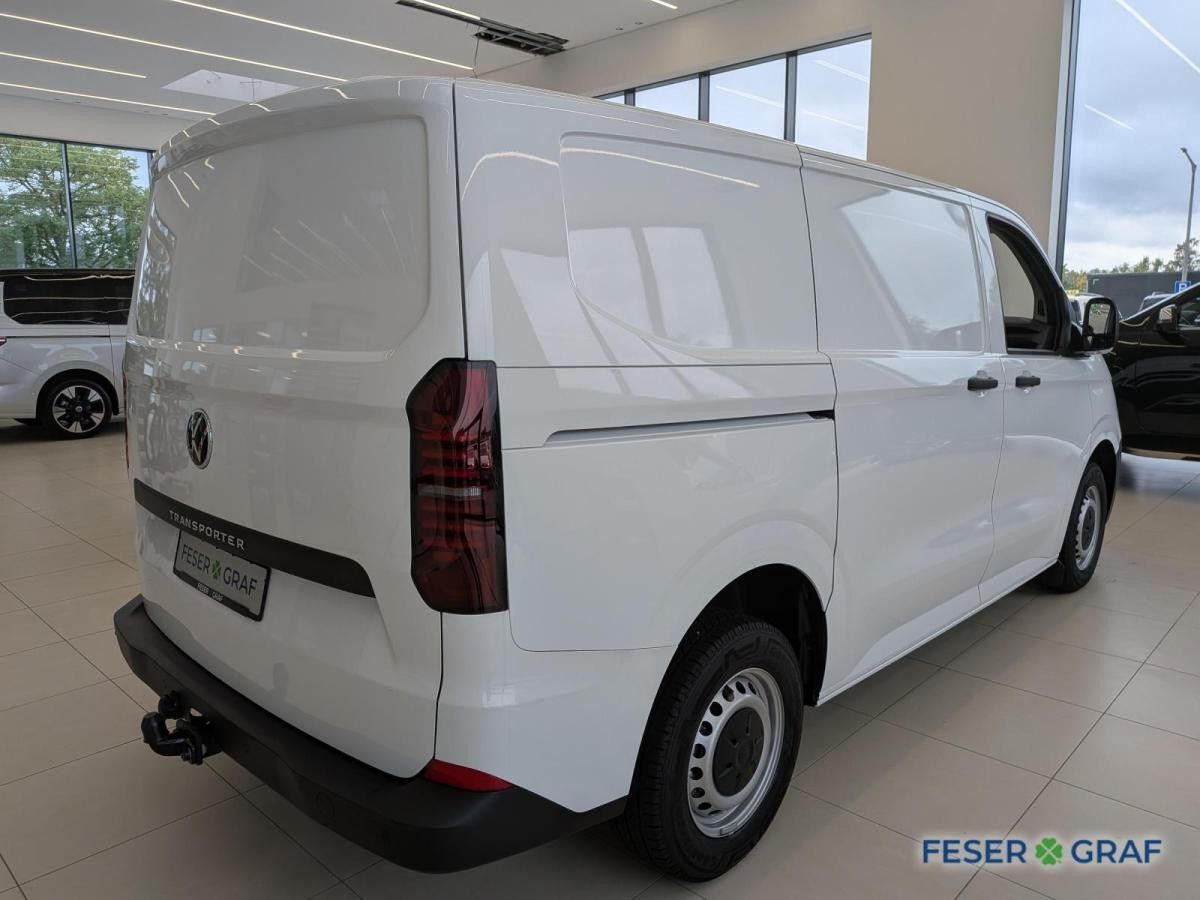 Volkswagen Transporter T7 2,0 l TDI Kasten GJR AHK Holzbode