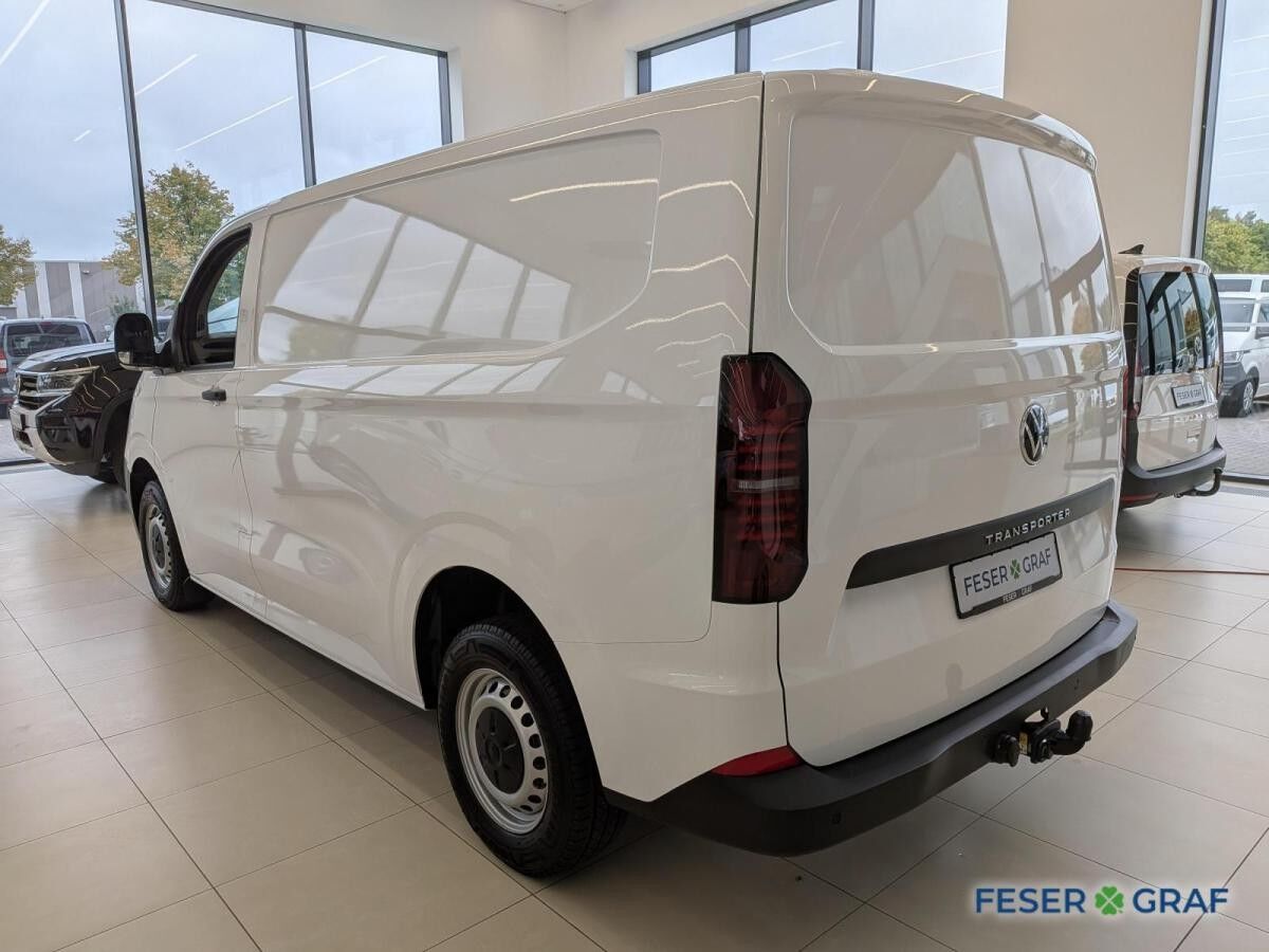 Volkswagen Transporter T7 2,0 l TDI Kasten GJR AHK Holzbode