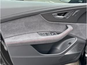 Audi RS Q8 SUV performance Massage Luftfederung Matrix